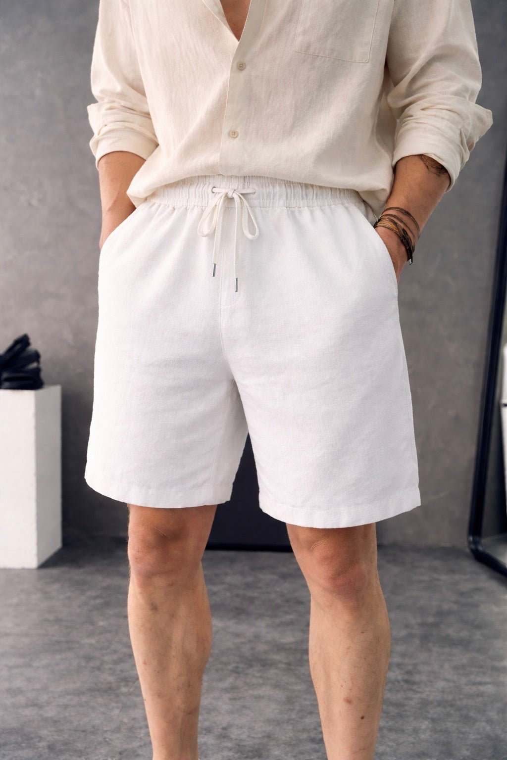 Essential Linen Short – White